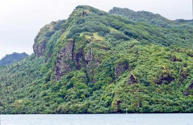 Hoe a Hiro, Pagaie de Hiro à Huahine