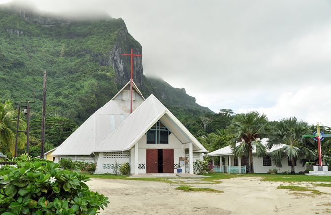 Eglise Saint-Pierre Célestin de Vaitape, Bora Bora. Architecte David Chauvin