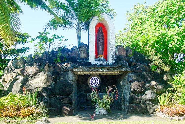 Grotte de Lourdes de Mataiea