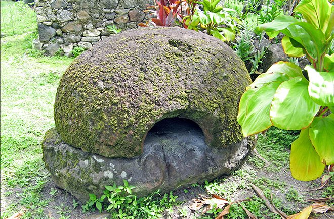 Four à pain de Akamaru, Gambier. © Tahiti Heritage