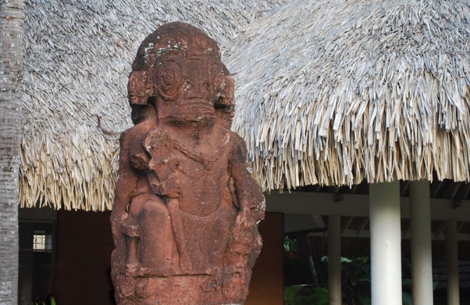 Tiki du centeraire de la Mairie de Papeete