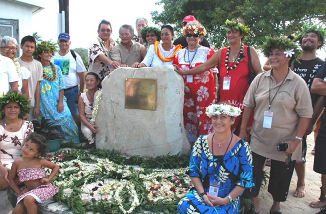 Stèle de Pierre Sham Koua - Uturoa