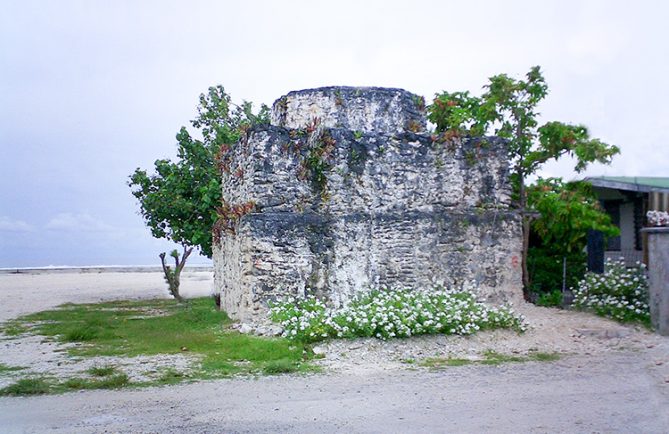 Vieux phare de Takaroa,