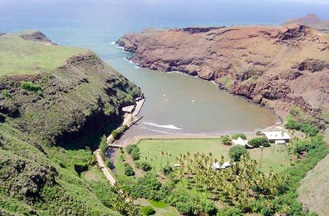 La baie invisible de Vaipaee à Ua huka. Photo Jean Sancourt