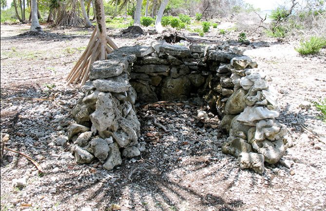 Ancien four à rori de Fakarava. Photo Miri Tatarata