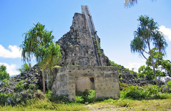 Phare de Tagaroaromatahara à Kauehi © Tahiti Heritage