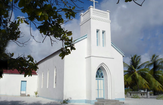 EEglise Saint-Anne de Vahitahi. Photo Vuillermoz