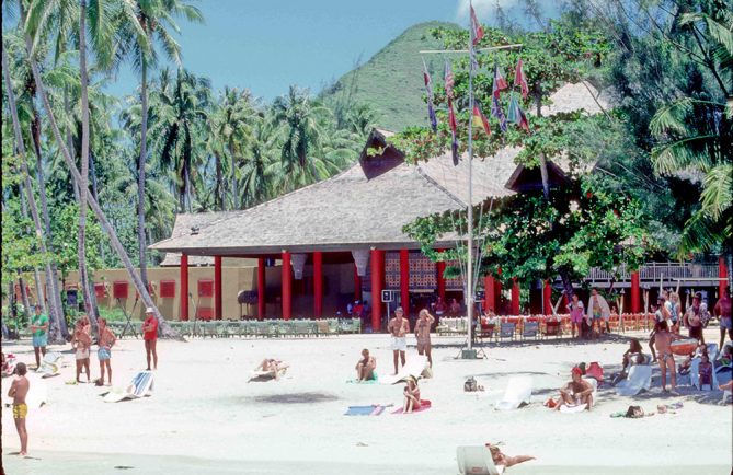 Club Med de Moorea en 1966 - themexicans-files