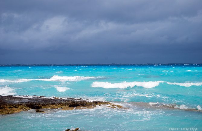 Le lagon de Fakarava sous le maramu, le vent du sud. © Tahiti Heritage