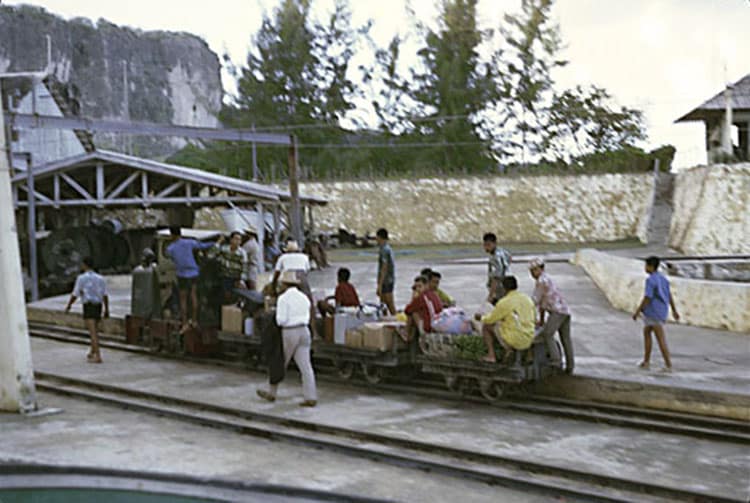 Départ à Temao du funiculaire en 1965