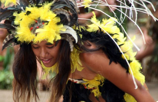 Hakamanu, danse de l'oiseau. Marquises. Photo Purutaa