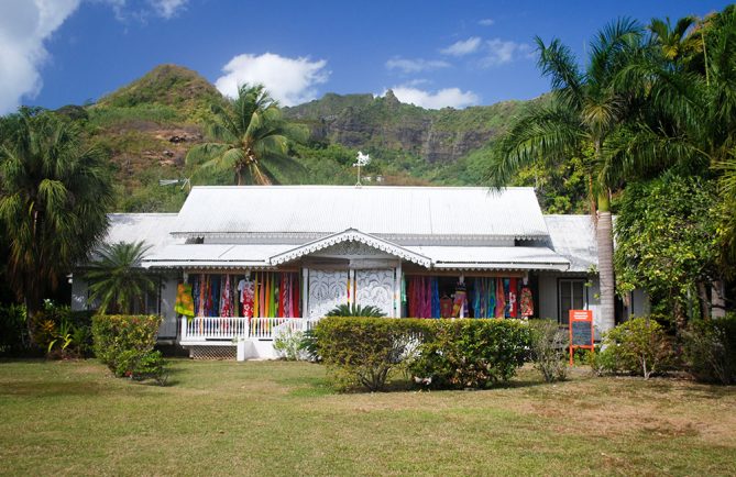 White house de Maharepa, à Moorea