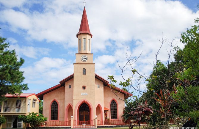 Eglise Saint-Michel de Papara © Tahiti Heritage