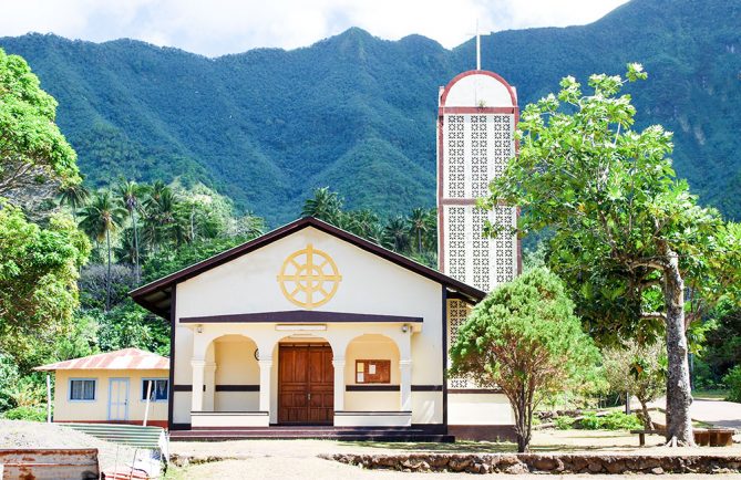 Eglise Sainte-Thérèse-de-l'Enfant-Jésus de Hane à Ua Huka, Marquises