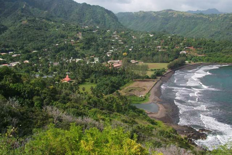 Baie de Atuona, à Hiva Oa en 2009