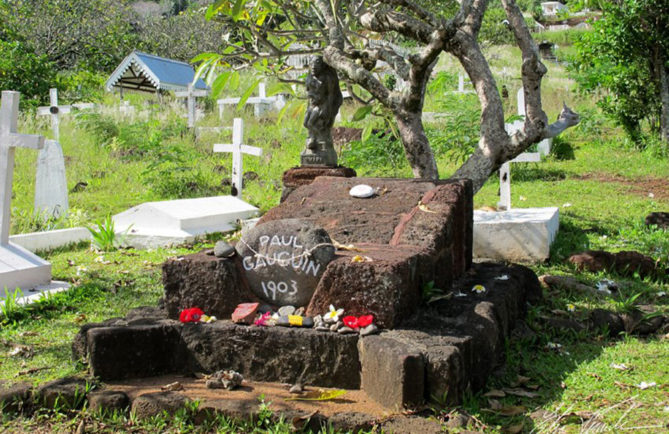 Tombe de Paul Gauguin, cimetière d'Atuona, Hiva Oa. Photo Elsa Fernicle