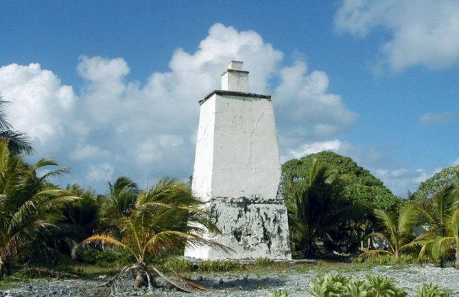 Phare de Tiputa, Rangiroa © Tahiti Heritage