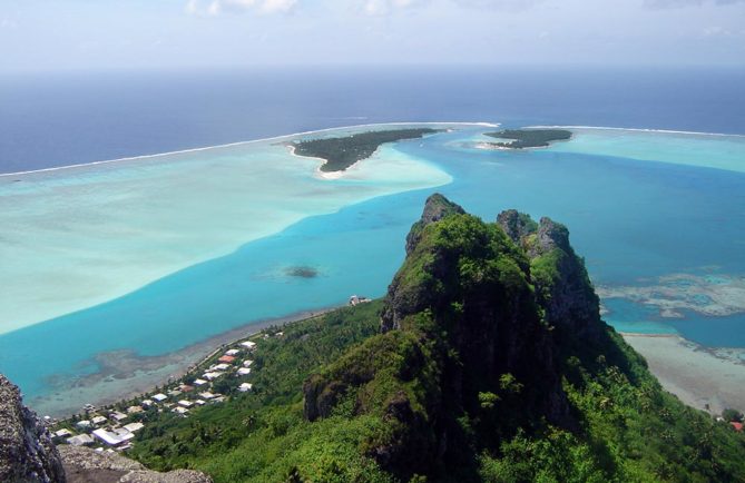 Vue du sommet de Maupiti